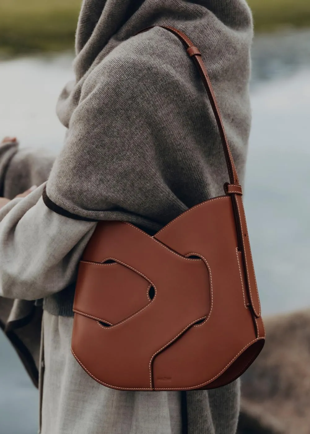 2025 Tote Bag Shoulder Purse for Women Trendy Commuter Shoulder Bag Vegan Leather Tote Purse Satchel PU Underarm Handbags