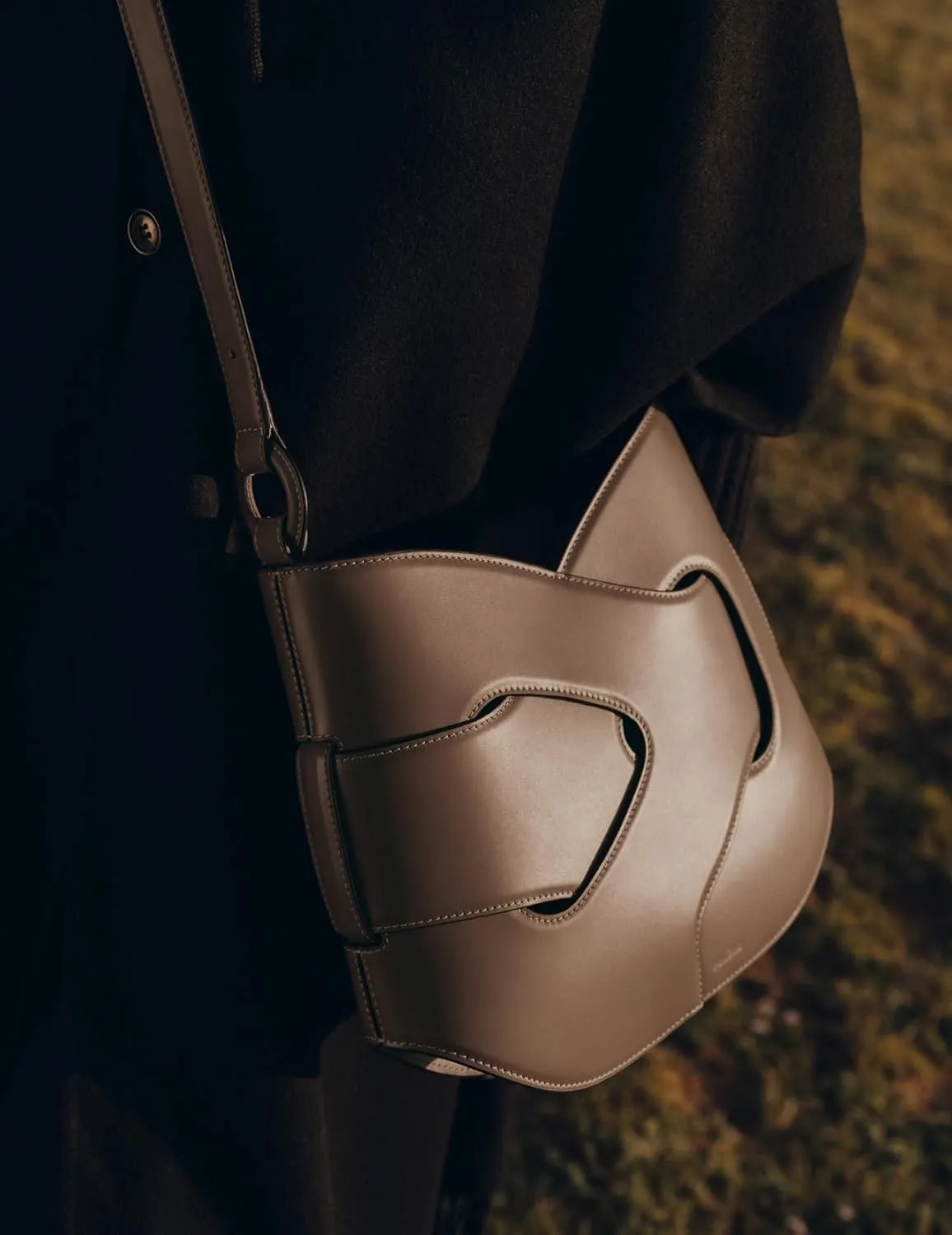 2025 Tote Bag Shoulder Purse for Women Trendy Commuter Shoulder Bag Vegan Leather Tote Purse Satchel PU Underarm Handbags