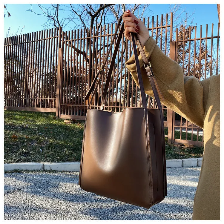 Alora Cuadrado Minimalist Crossbody Tote