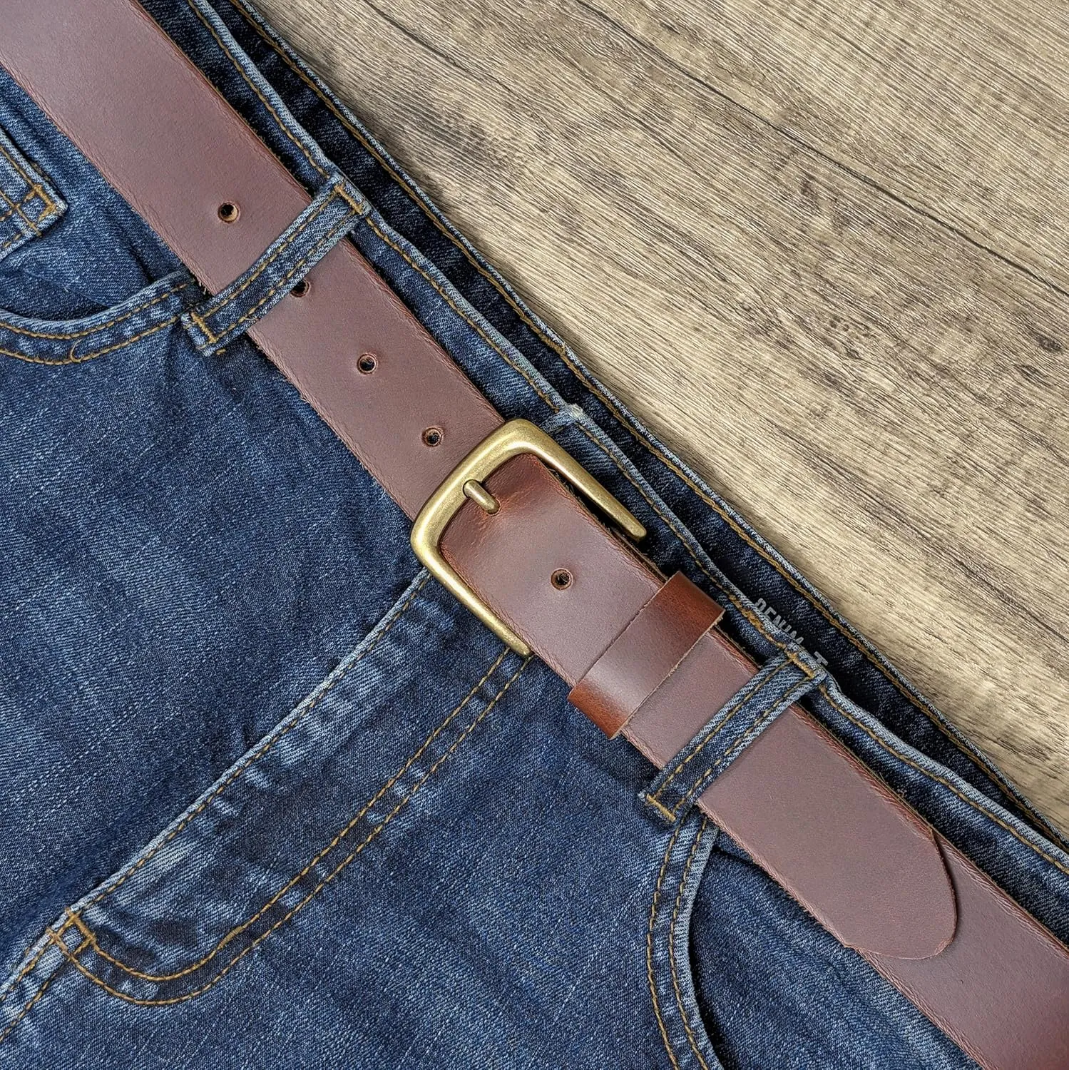 Ashford Ridge Made in England 34mm Full Hide Leather Belt with Brass Colour Buckle