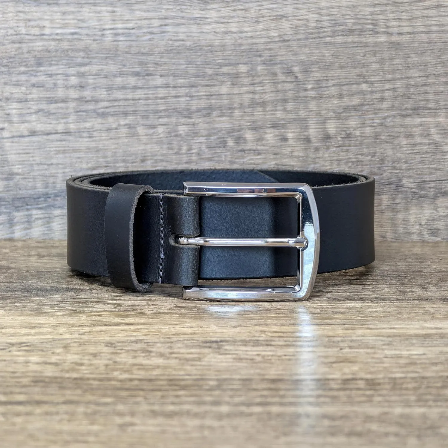 Ashford Ridge Made in England 40mm Full Grain Leather Belt with Classic Buckle