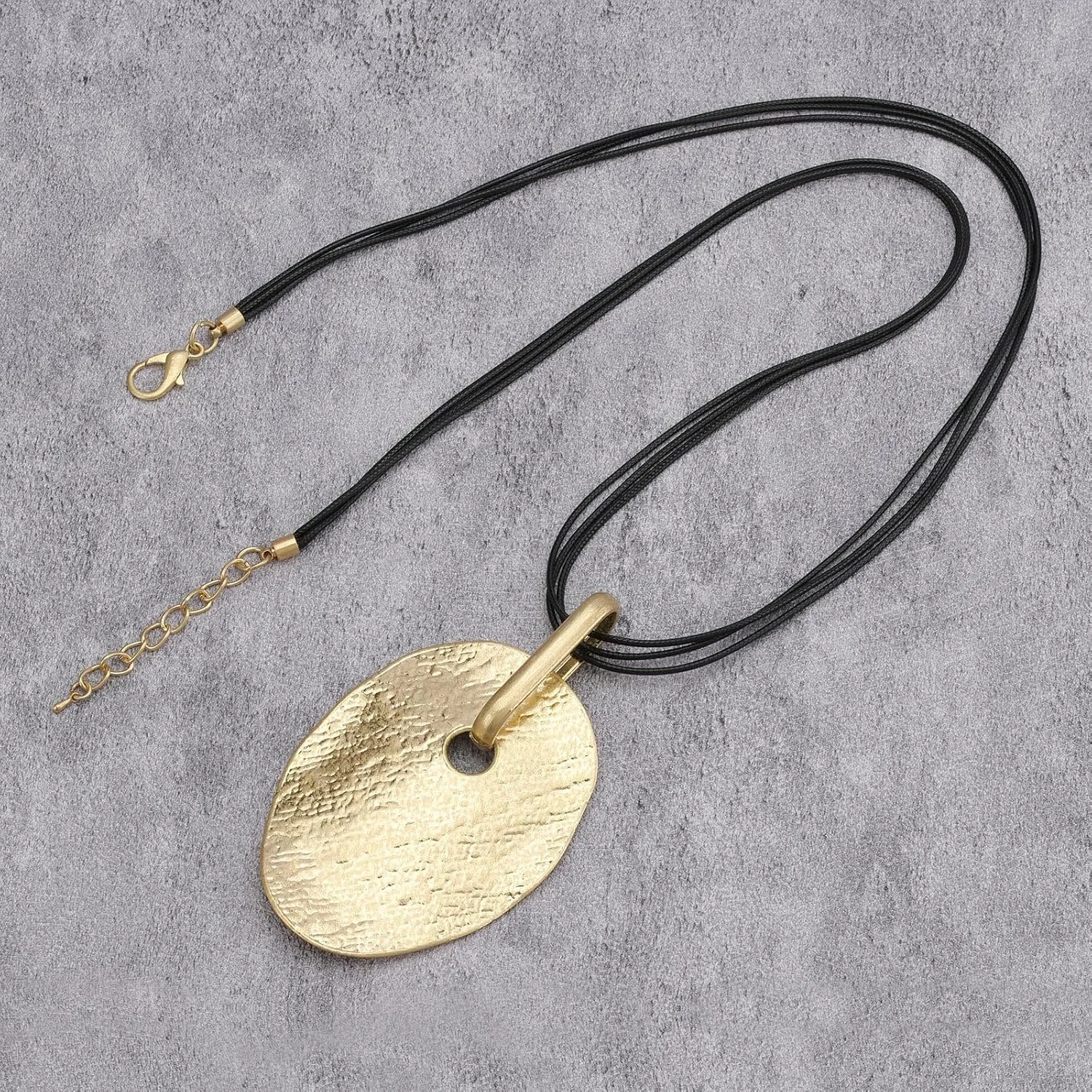 Boho Necklaces for Women Chunky Circle Necklace Layered Boho Circle Leather Choker Necklace Long Vintage Necklaces Bohemian Jewlery Gifts