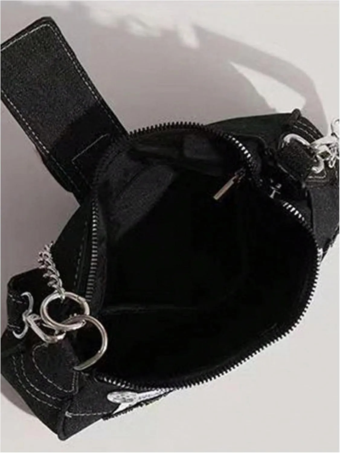 GORGLITTER Women's Buckle Shoulder Bag Y2K Chain PU Leather Clutch Shoulder Handbags