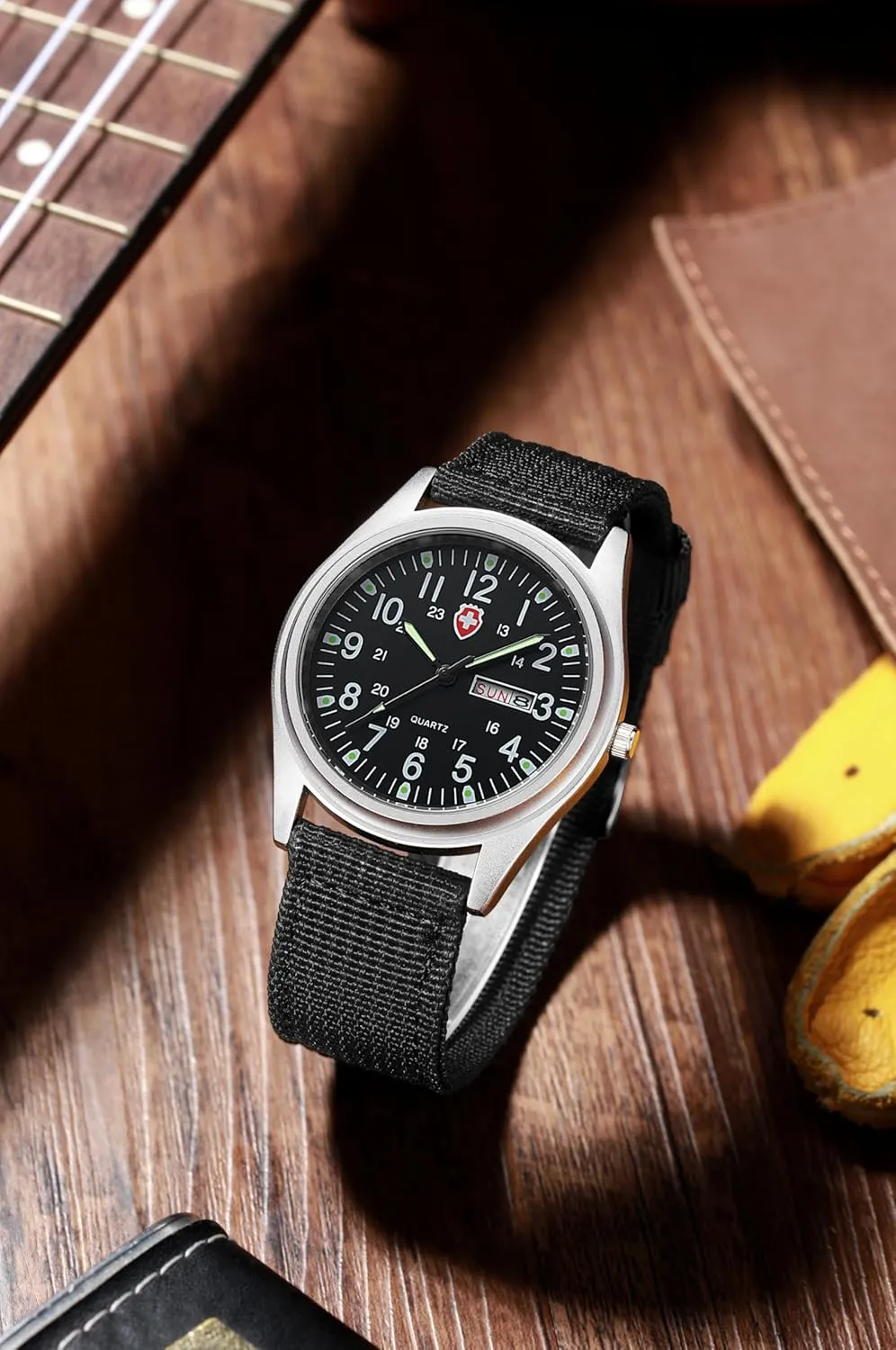 Gosasa Unisex Military Watches Sport Textile Nylon Strap Stylish Men Watch Luminous Fashion Watches Analog Display Quartz Waterproof Casual Wristwatch
