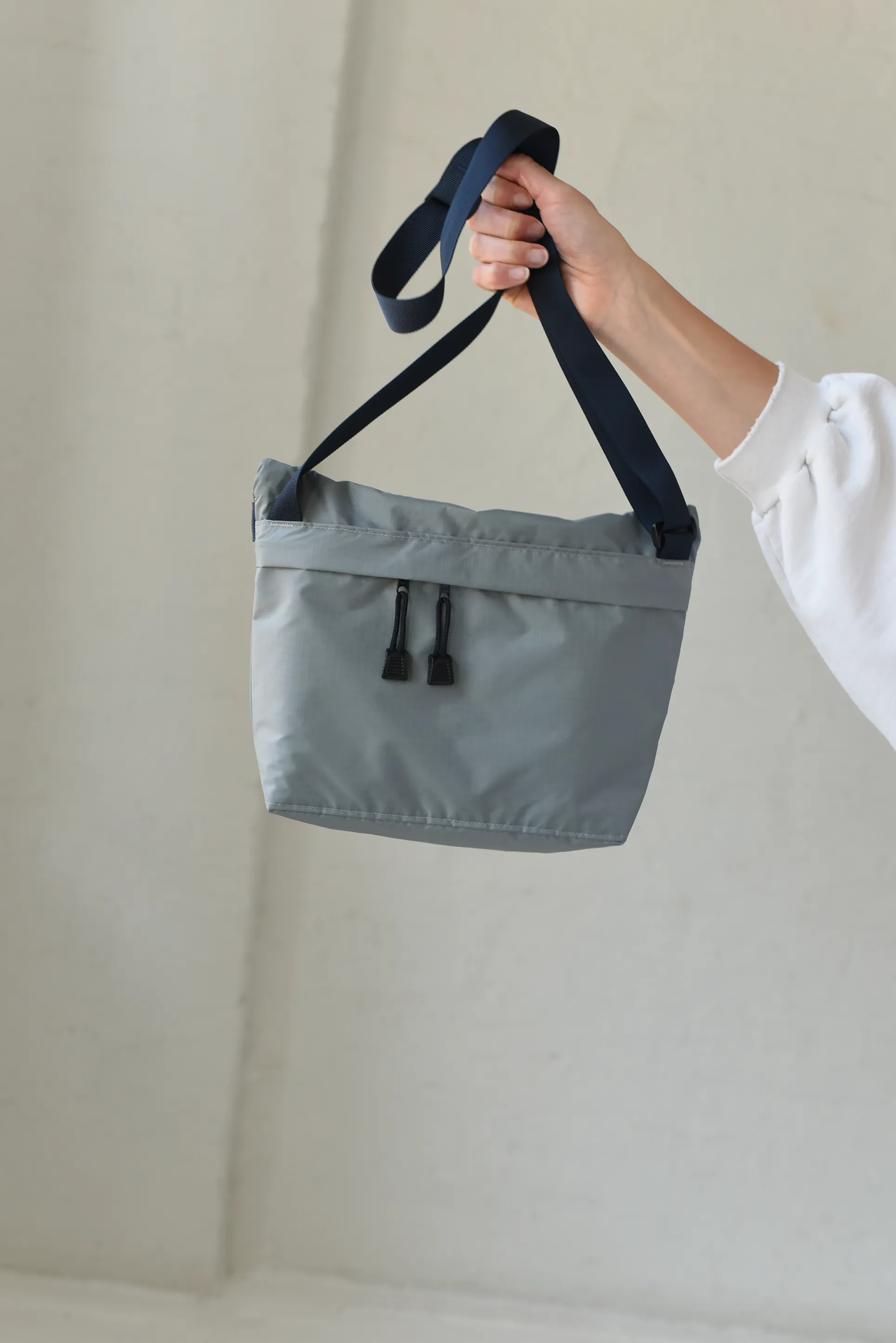 GREY/NAVY (RN-CR-07)