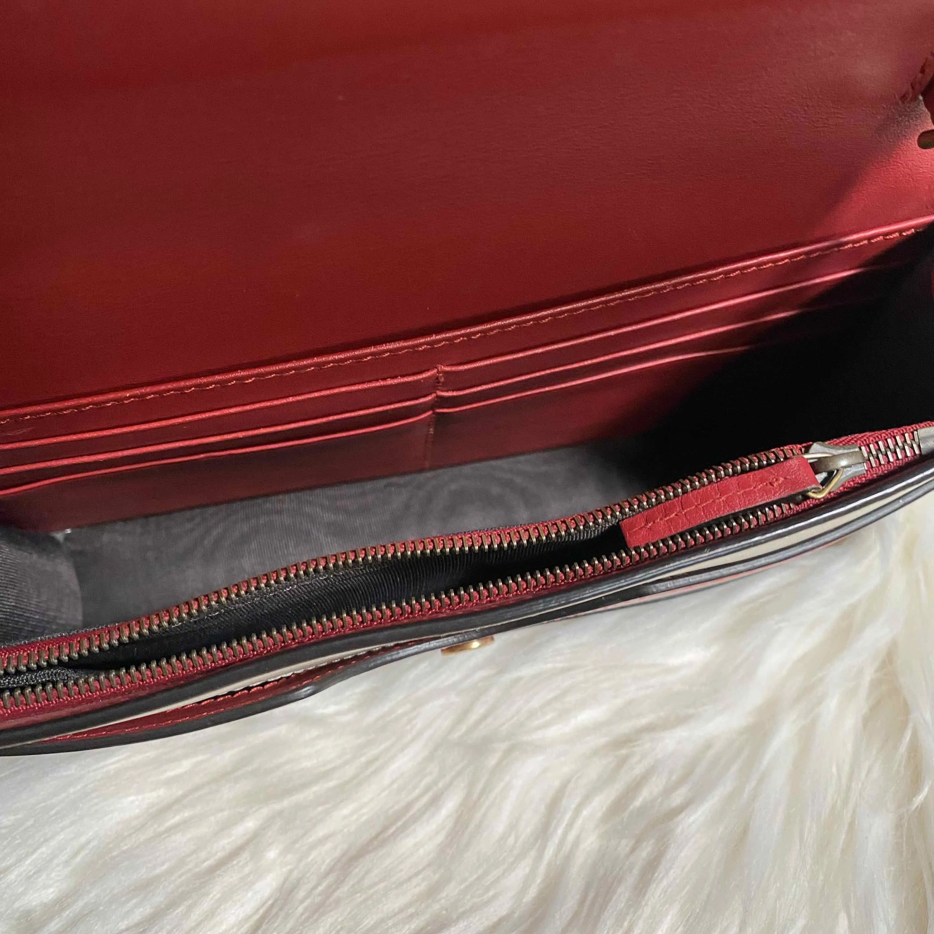 Gucci Sylvie White Red Navy Leather Crossbody Bag