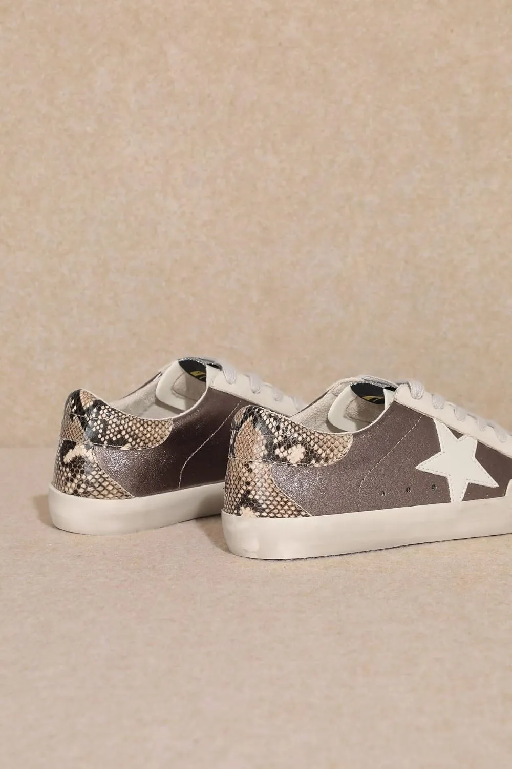 Mi.iM Sadie Rubber Sole Lace-up Leather Star Sneakers