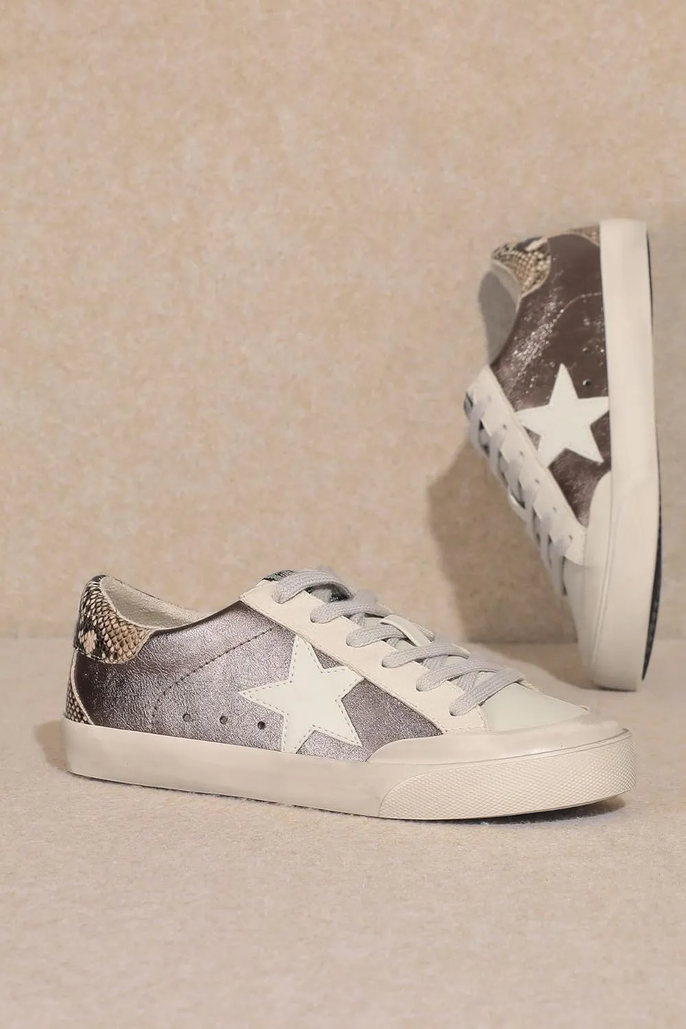 Mi.iM Sadie Rubber Sole Lace-up Leather Star Sneakers