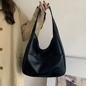 MonoStyle Sling Bag – Black & Bold Minimal Look
