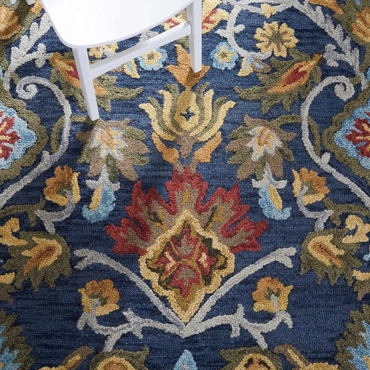 SAFAVIEH Blossom Collection Area Rug - 8' x 10', Navy & Multi, Handmade Wool, Ideal for High Traffic Areas in Living Room, Bedroom (BLM402A)
