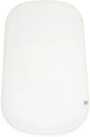 Stokke Snoozi Protection Sheet, White - Protects Your Mattress from Incidents & Spills​​ - 100% Polyester - Machine Washable