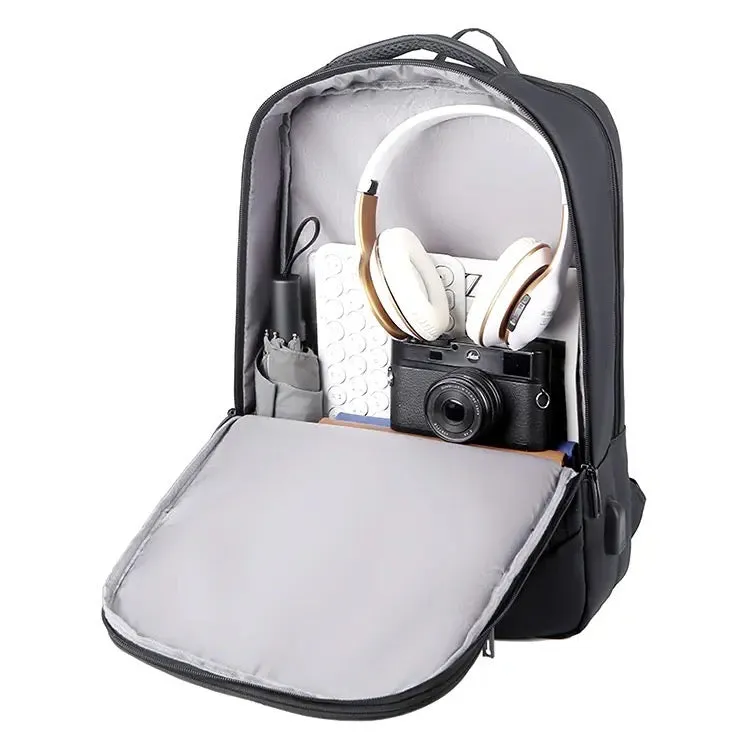 The LuxeLite Bag