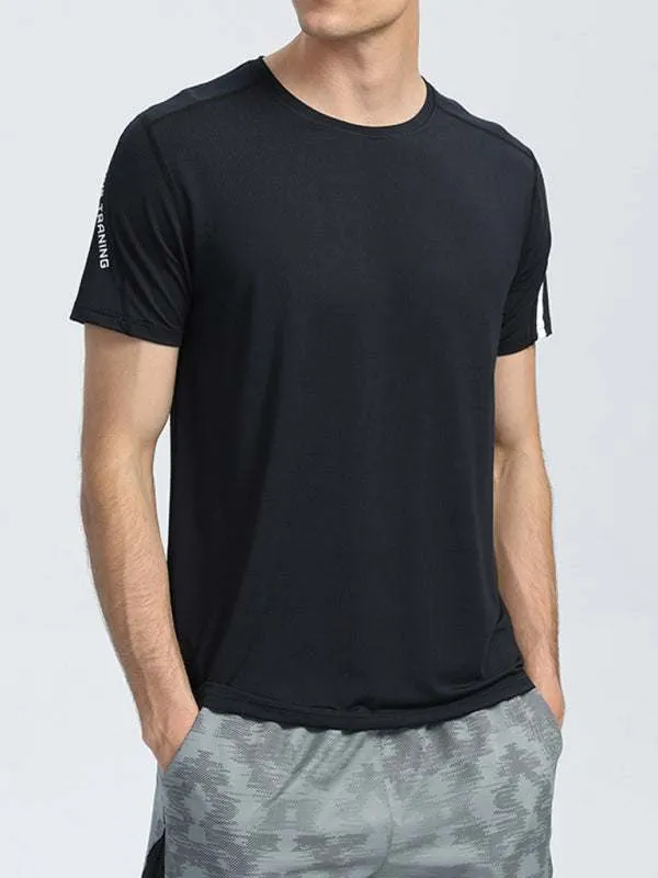 Ultimate Comfort Men's Quick-Dry Sports Tee - Breathable, Loose Fit for Active Days