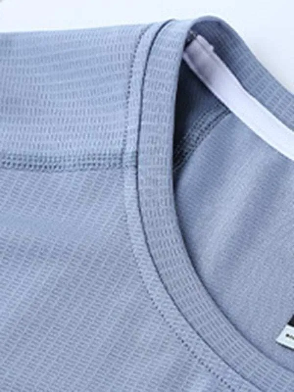 Ultimate Comfort Men's Quick-Dry Sports Tee - Breathable, Loose Fit for Active Days