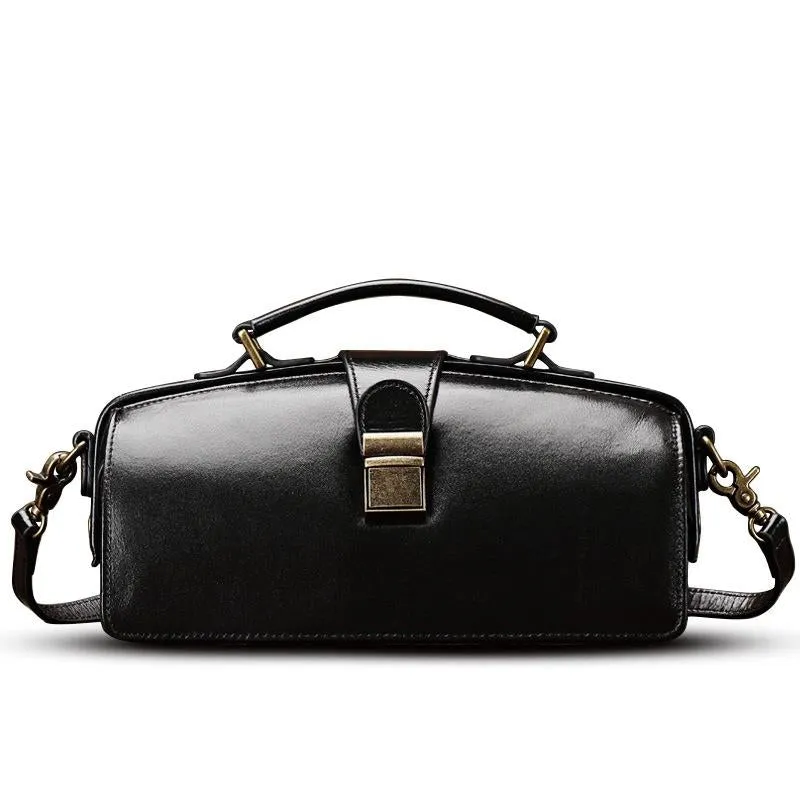 Vintage Chic Leather Doctor Bag – Timeless Elegance and Functionality