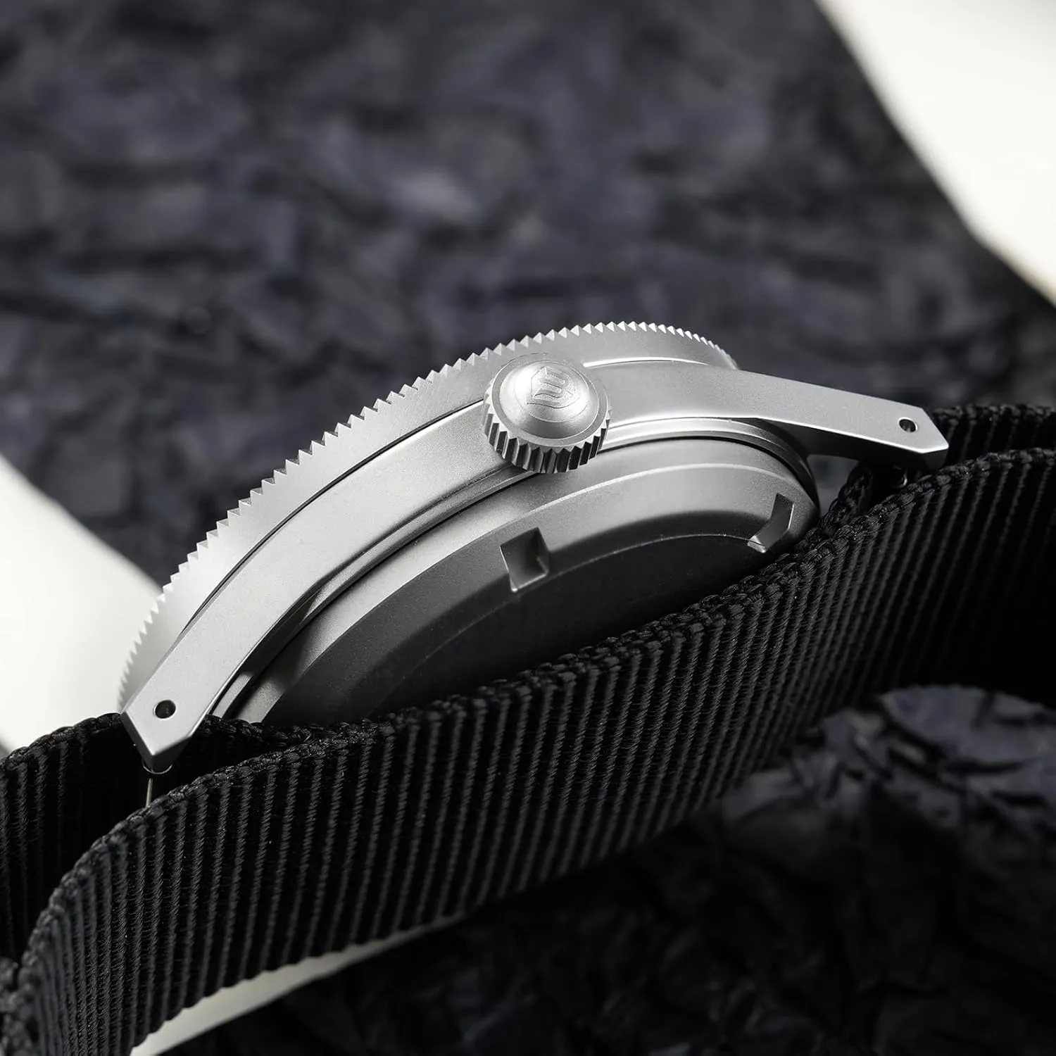 watchdives Dive Watch for Men, Vintage 50-Fathoms NH35/NH38 Automatic Watches 40mm Domed Glass 300m Waterproof Diving Wristwatch with Nylon Watch Strap